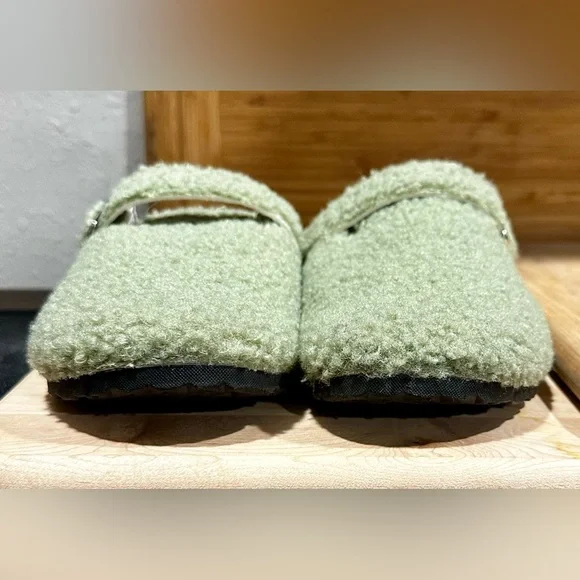 CUCCOO Fuzzy Olive Green Boston Clog Size 7 - Picture 8 of 12